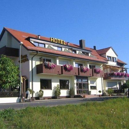 Kaiser'S Weinland Hotel Хаммельбург Экстерьер фото